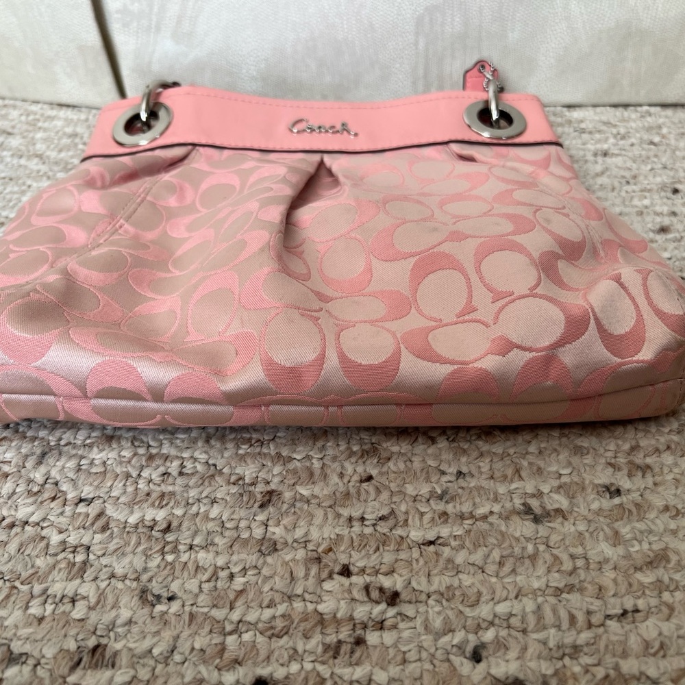 Coach Purse ๐ - Picture 2 of 7